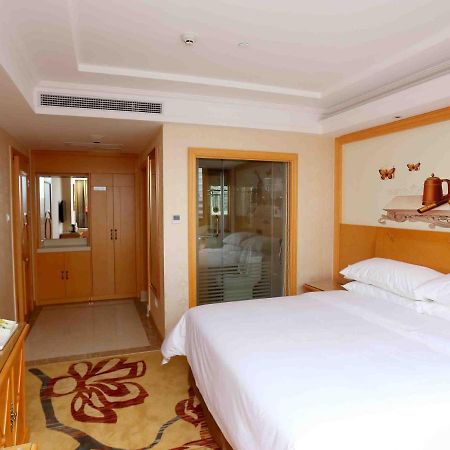 Vienna Hotel Zhongshan West District Bagian luar foto