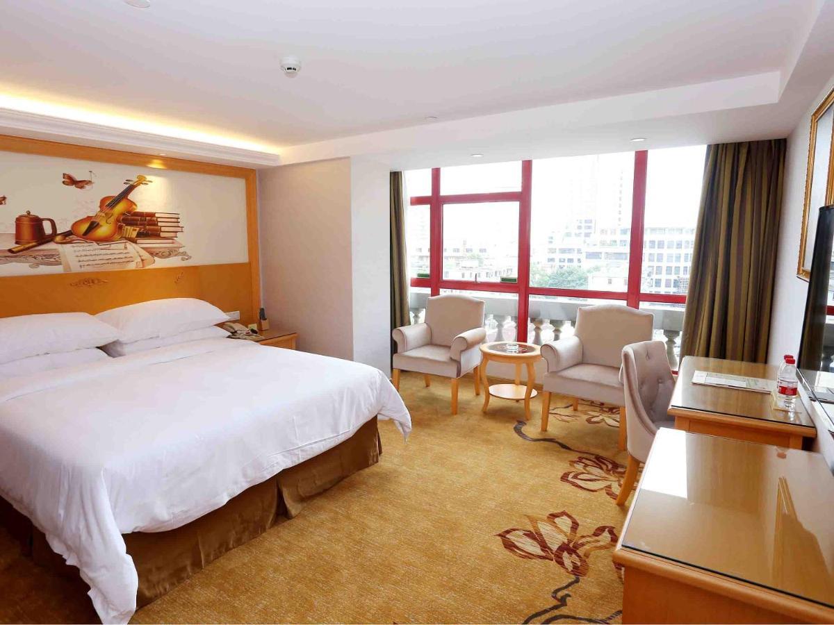 Vienna Hotel Zhongshan West District Bagian luar foto